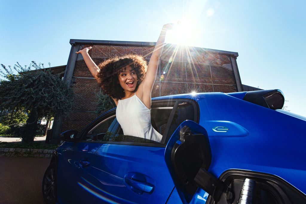Recharge électrique : Stations-e offre le badge universel pour se charger au meilleur prix partout en France